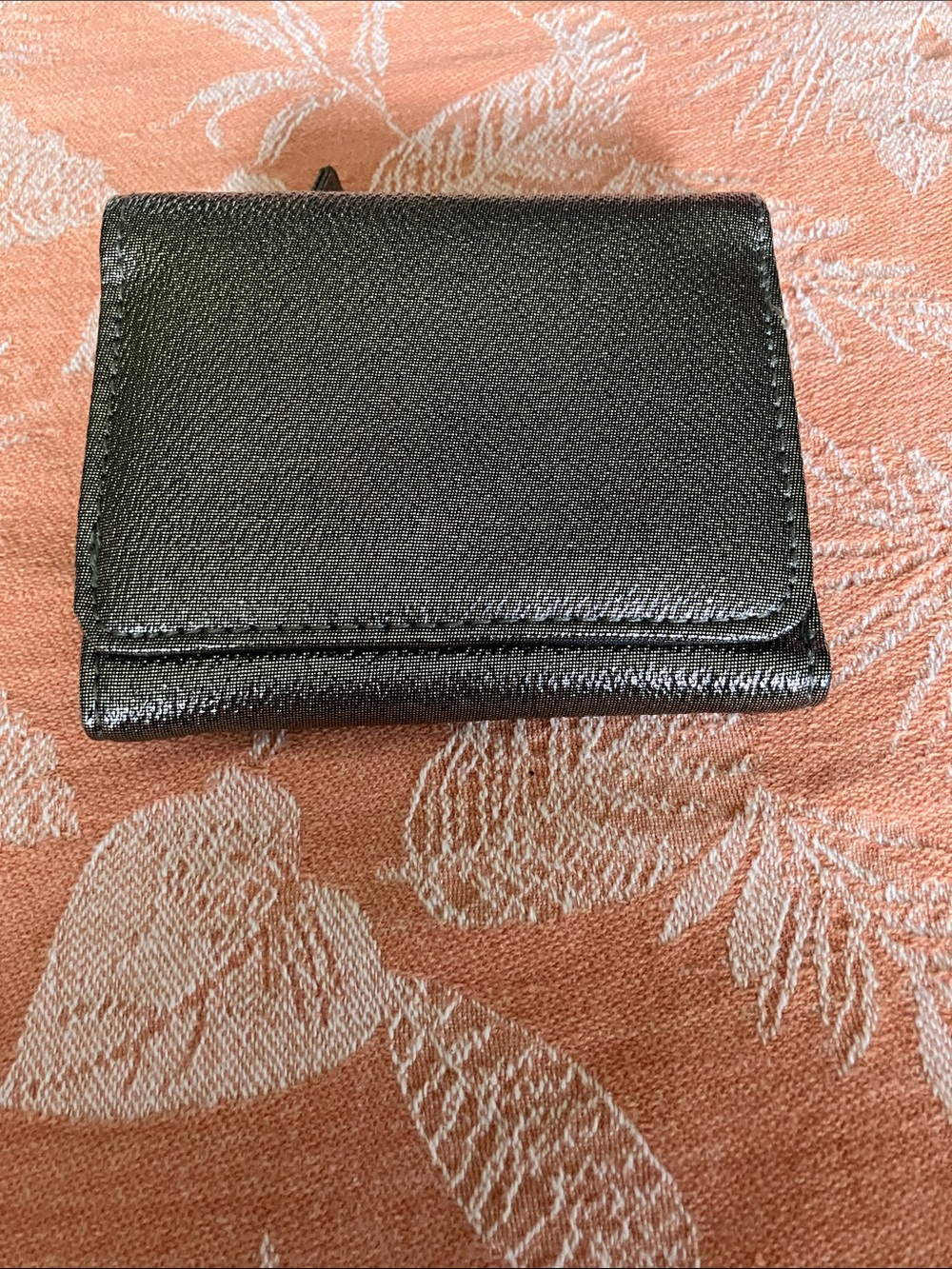 Compact gold metallic Leather Wallet